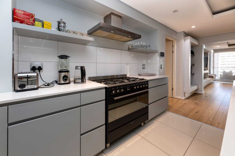 3 Bedroom Property for Sale in Sea Point Western Cape